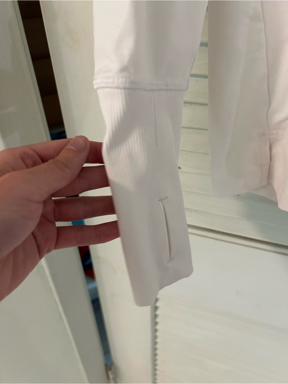 Nike Run white long sleeve M - Picture 2 of 4